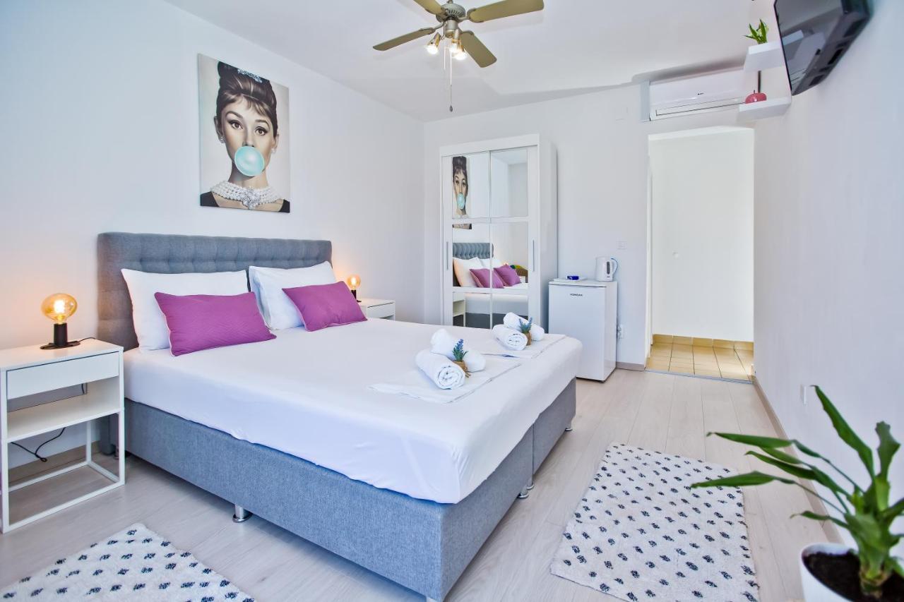 Apartments And Rooms Marija Đảo Hvar Ngoại thất bức ảnh