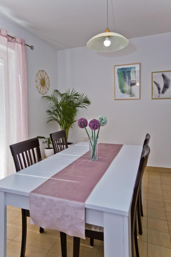 Apartments And Rooms Marija Đảo Hvar Ngoại thất bức ảnh