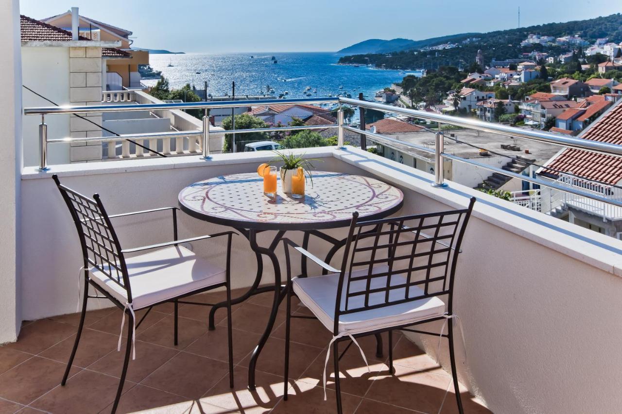 Apartments And Rooms Marija Đảo Hvar Ngoại thất bức ảnh