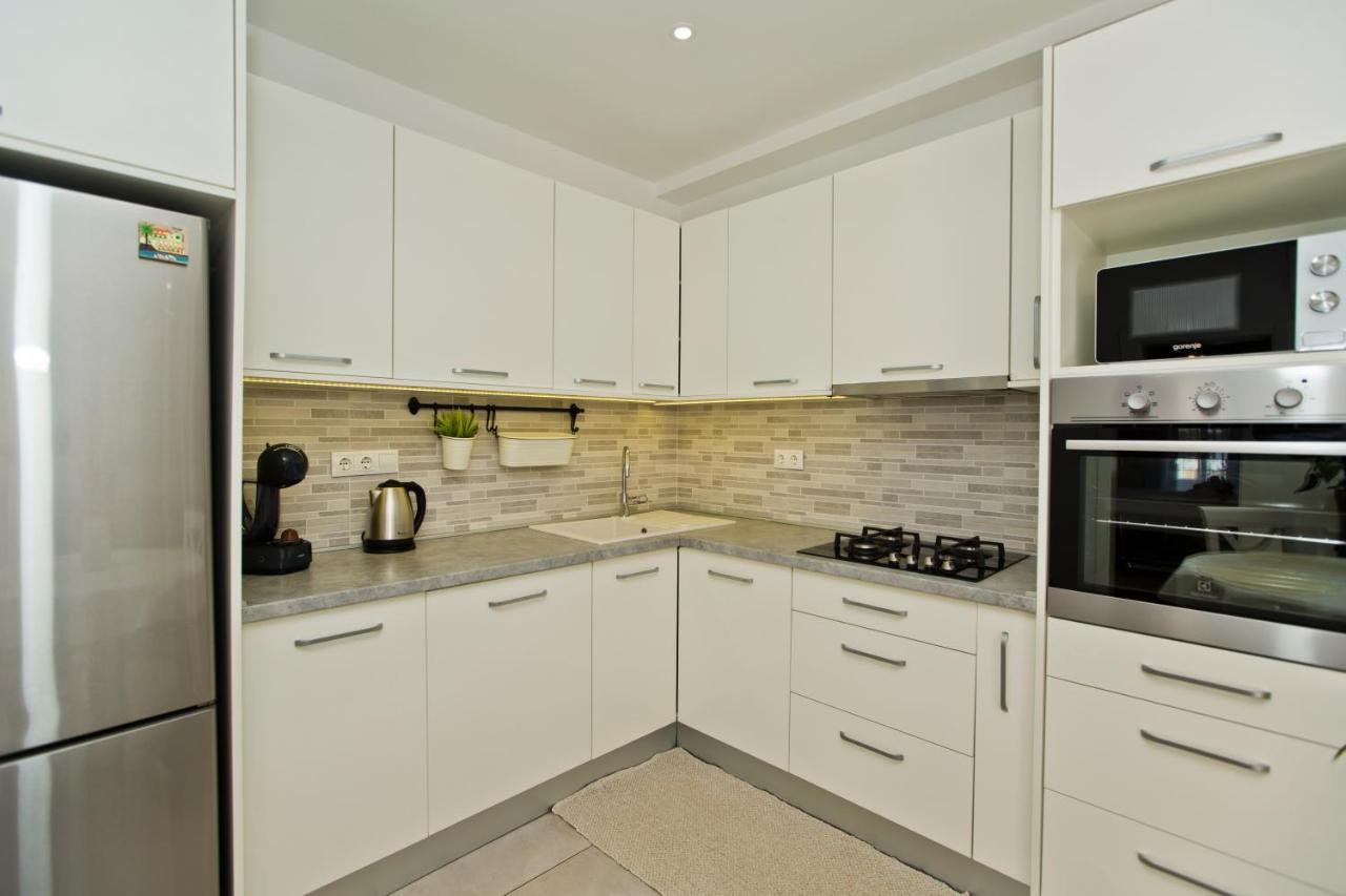 Apartments And Rooms Marija Đảo Hvar Ngoại thất bức ảnh