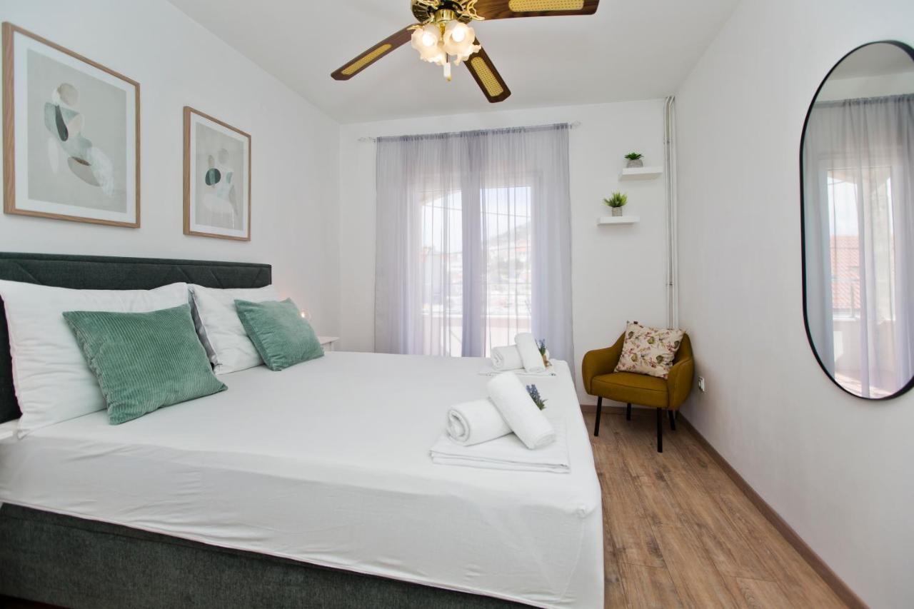 Apartments And Rooms Marija Đảo Hvar Ngoại thất bức ảnh