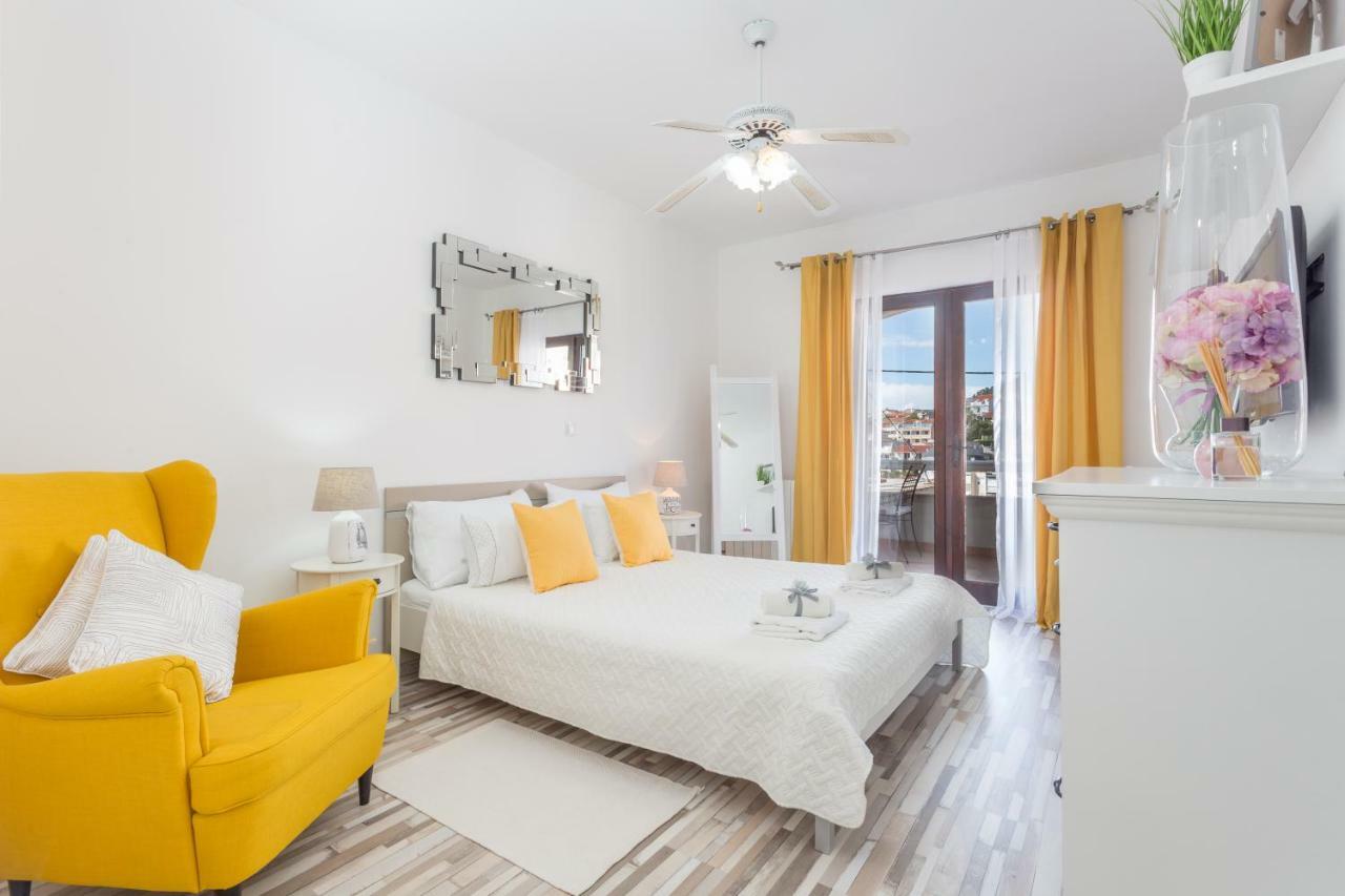 Apartments And Rooms Marija Đảo Hvar Ngoại thất bức ảnh