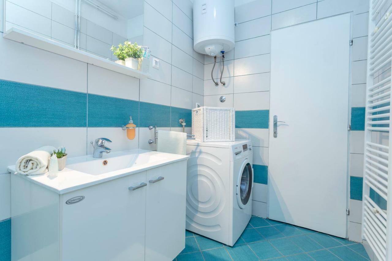 Apartments And Rooms Marija Đảo Hvar Ngoại thất bức ảnh