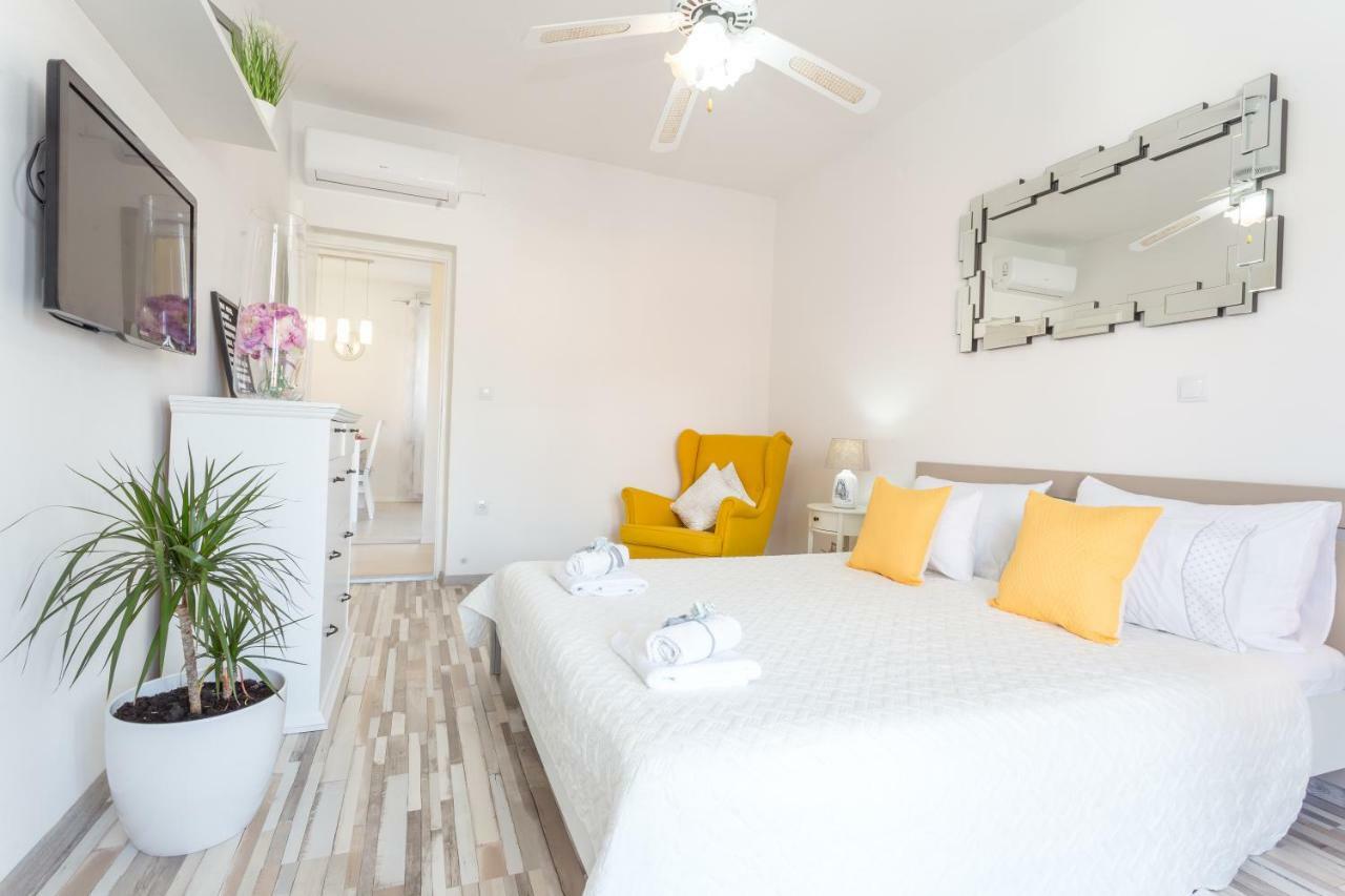Apartments And Rooms Marija Đảo Hvar Ngoại thất bức ảnh