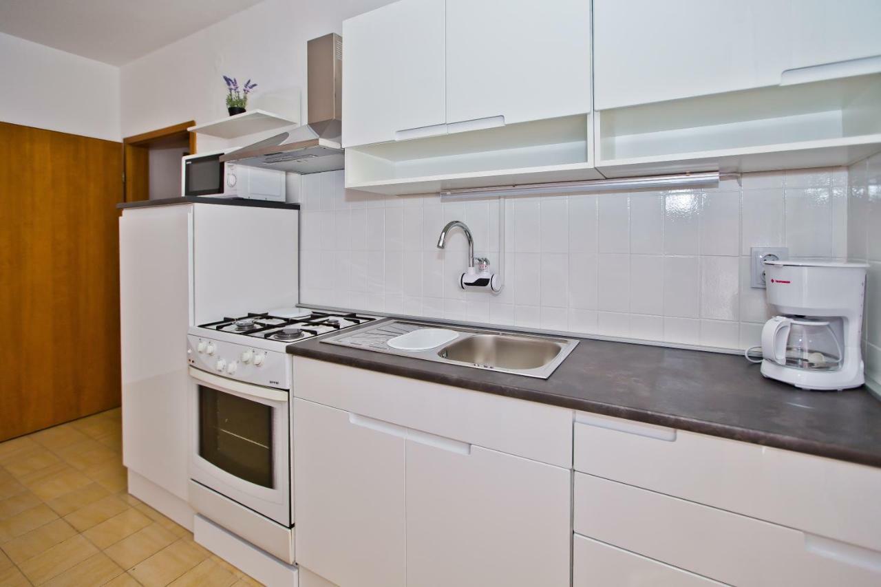 Apartments And Rooms Marija Đảo Hvar Ngoại thất bức ảnh