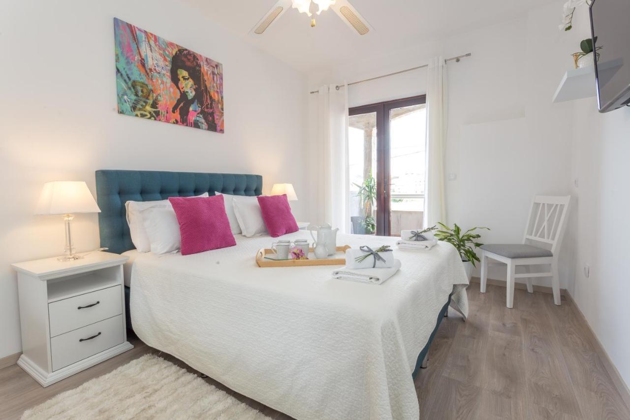 Apartments And Rooms Marija Đảo Hvar Ngoại thất bức ảnh